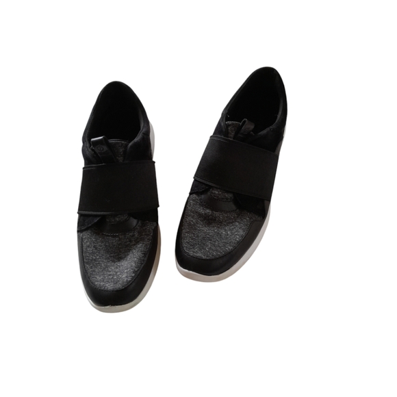 Cole Haan Shoes - Cole Haan Gray Black Grand OS Ella Studio Lightweight Slip On Sneakers zise 10B